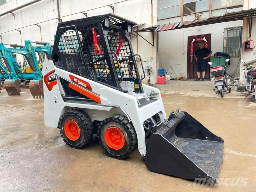Bobcat S70 Šmykom riadené nakladače