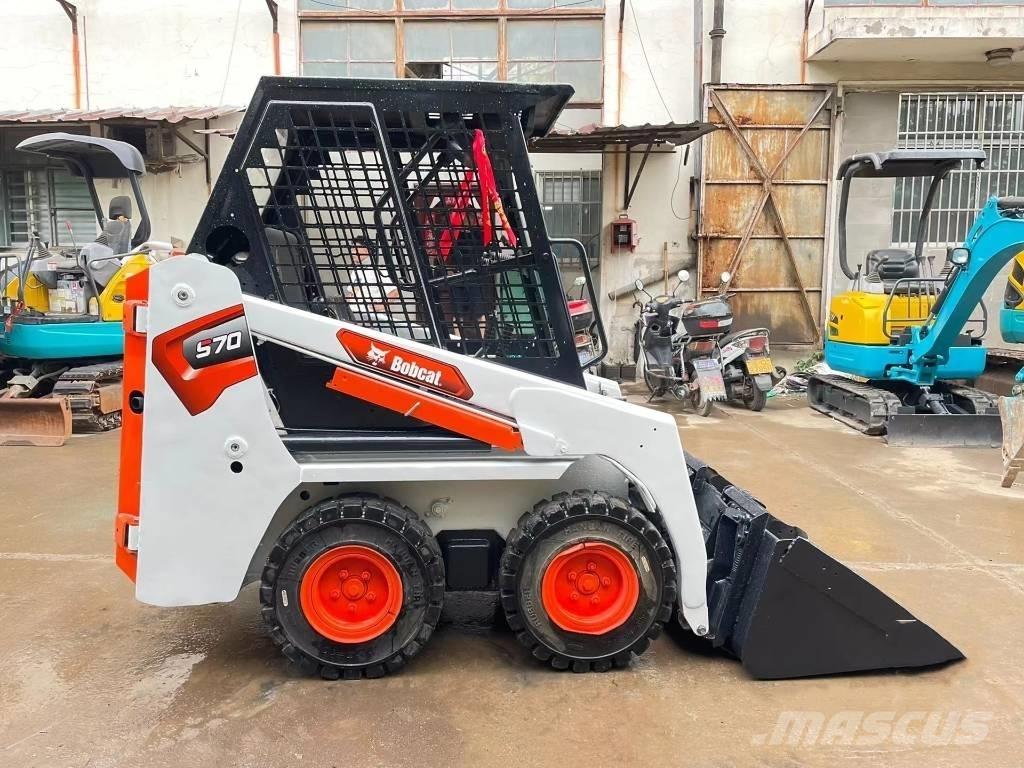 Bobcat S70 Šmykom riadené nakladače