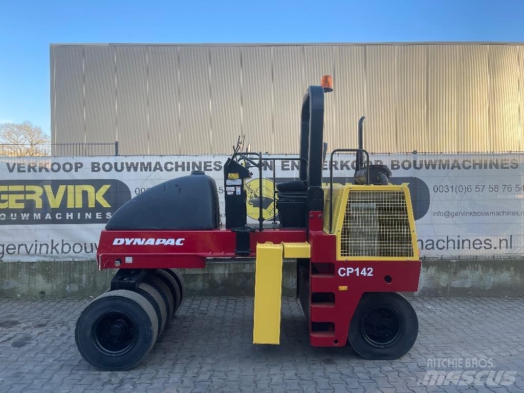 Dynapack CP 142 Pneumatikové valce