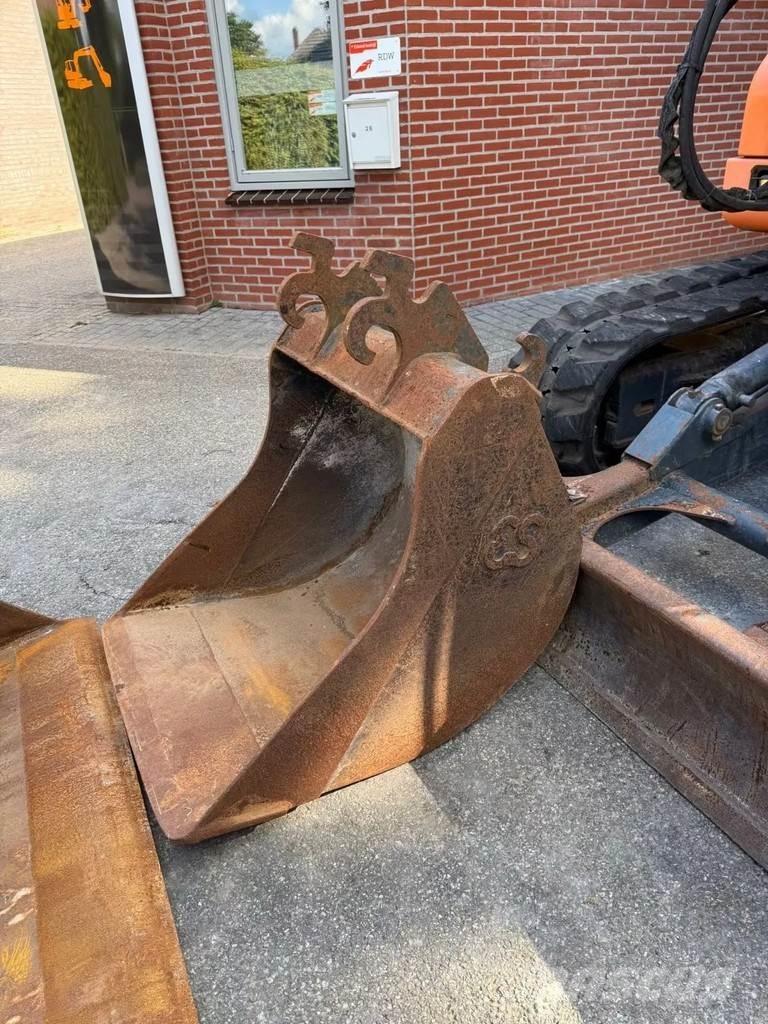 Doosan S75-V Pásové rýpadlá