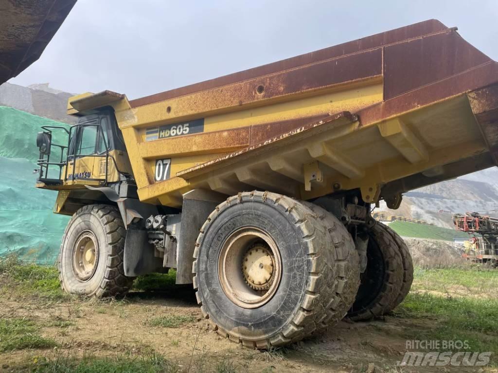 Komatsu HD 605-7 Pevné dempry