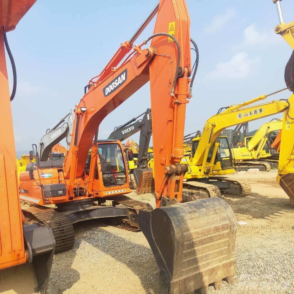 Doosan DX260LC Pásové rýpadlá