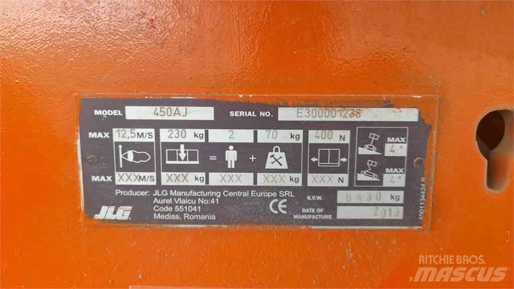 JLG 450AJSII Kĺbové plošiny