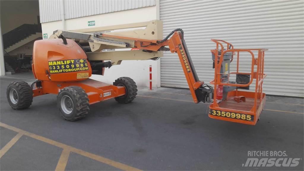 JLG 450AJSII Kĺbové plošiny