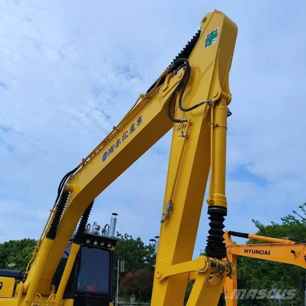 Komatsu PC 240 LC-8 Pásové rýpadlá