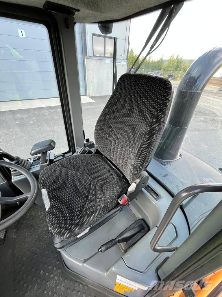 Volvo L 30 G Kolesové nakladače