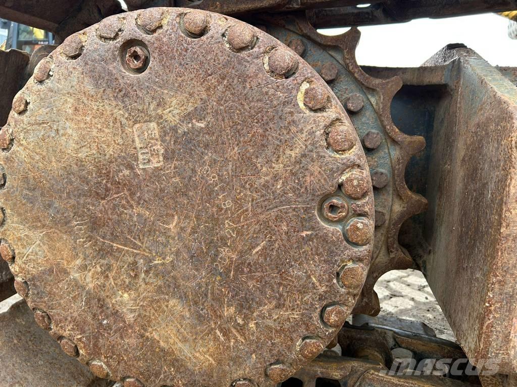 Komatsu PC 450 LC-6 Pásové rýpadlá