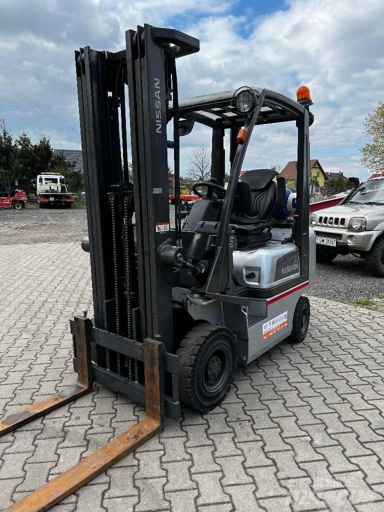 Nissan P1D1A18LQ LPG vozíky