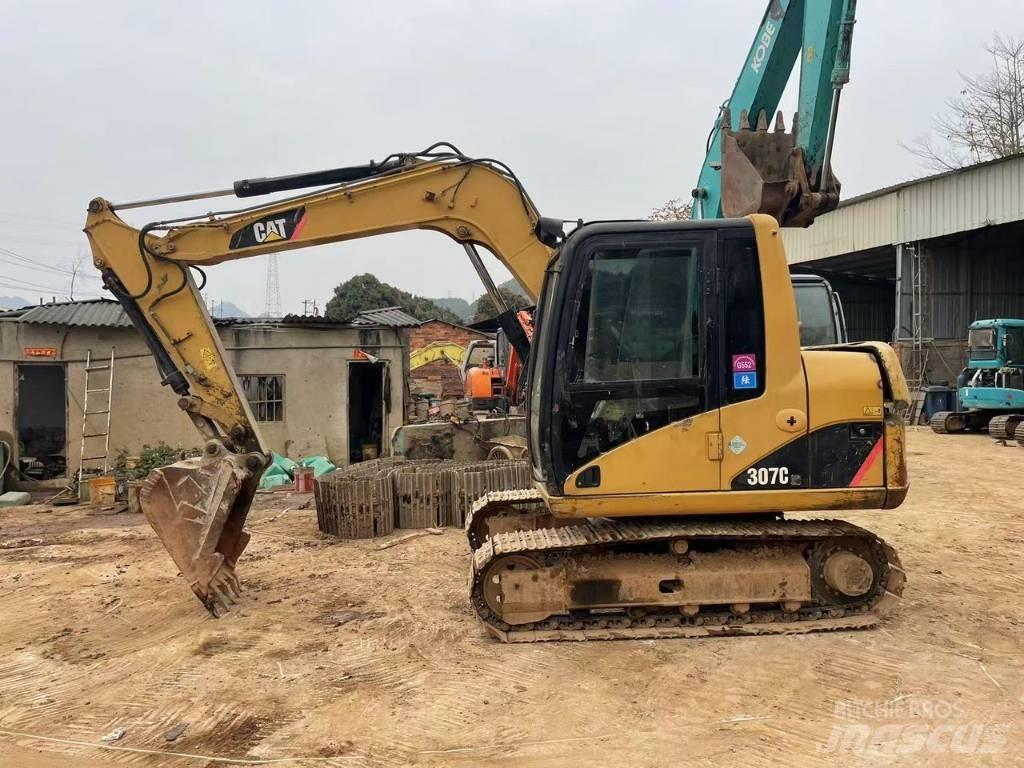 CAT 307 C Pásové rýpadlá