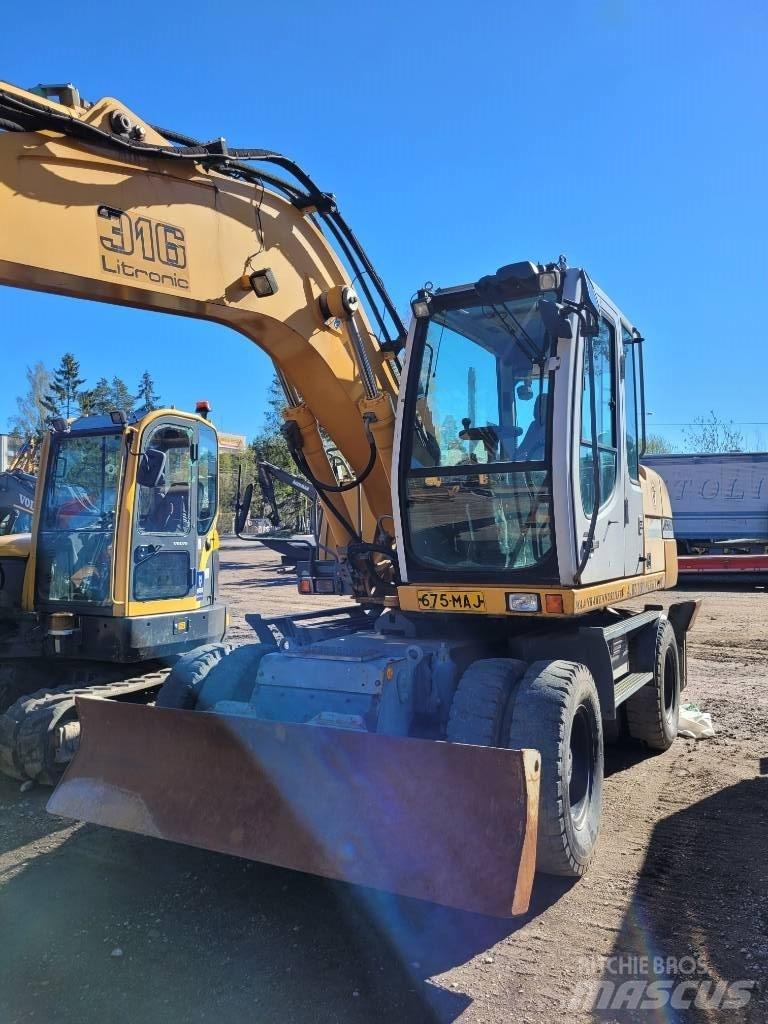 Liebherr 316 Kolesové rýpadlá