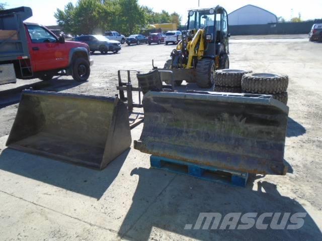 Wacker Neuson WL 30 Kolesové nakladače