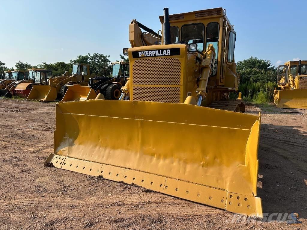 CAT D 7 G Pásové dozéry