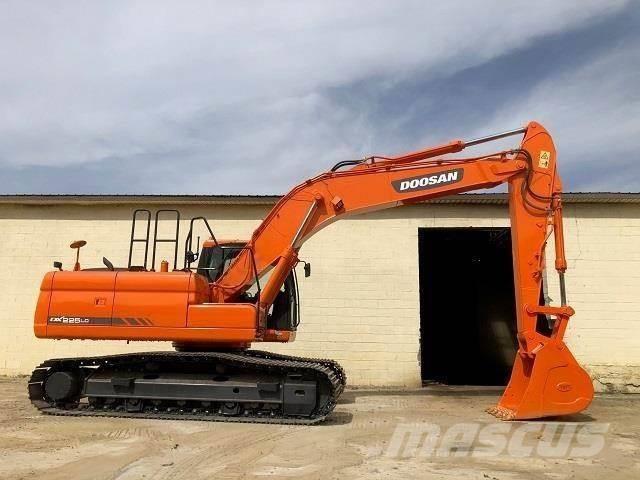 Doosan dx225 Pásové rýpadlá