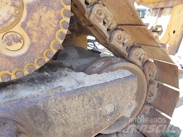 CAT D 11 N Pásové dozéry