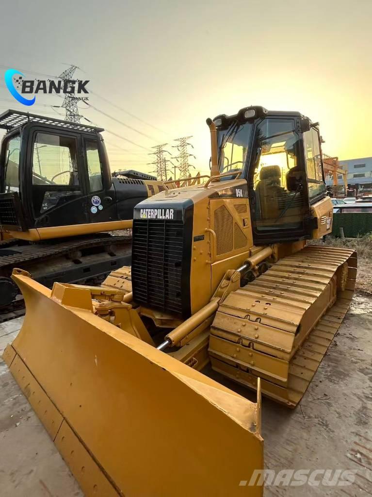 CAT D 5 K Pásové dozéry