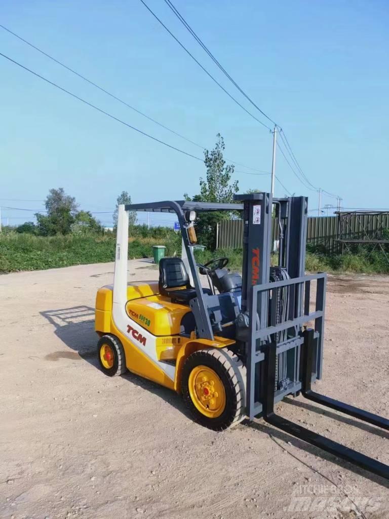 TCM FD30 Dieselové vozíky