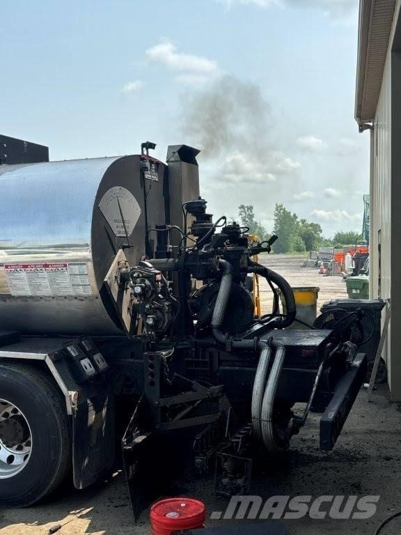 LeeBoy MAXIMIZER 3B Domiešavače betónu