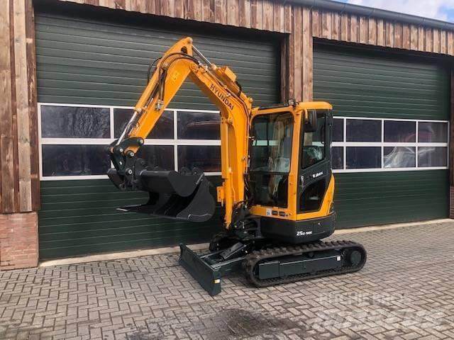 Hyundai R25Z-9AK Mini rýpadlá < 7t