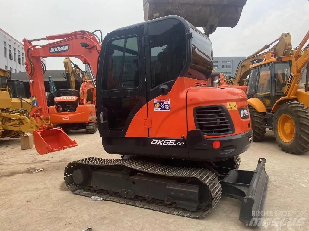 Doosan DX55-9C Pásové rýpadlá
