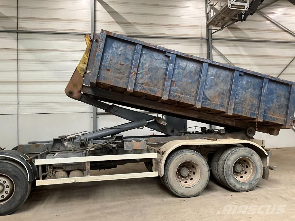 Volvo FH 16 520 8X4 Hákový nosič kontajnerov