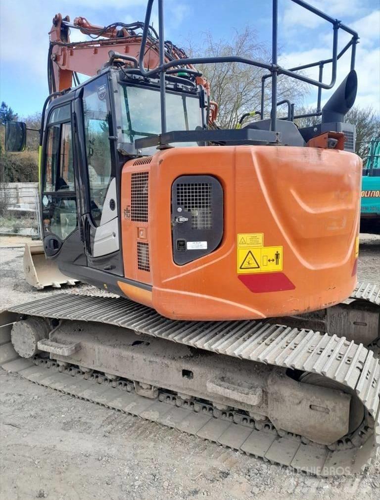 Hitachi ZX 135 US-6 Pásové rýpadlá