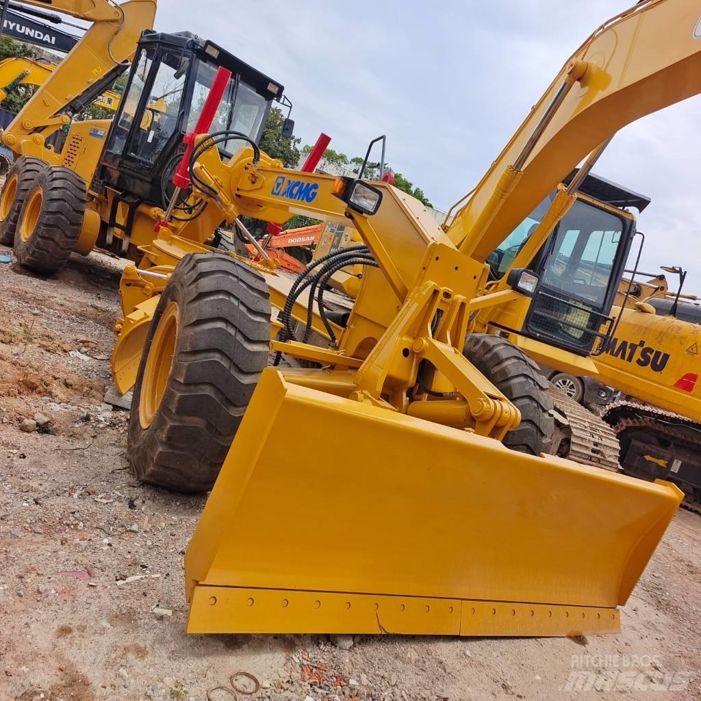 XCMG GR 215 Grejdery