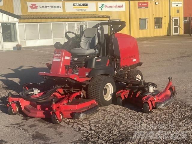 Toro 4000 Samochodné kosačky