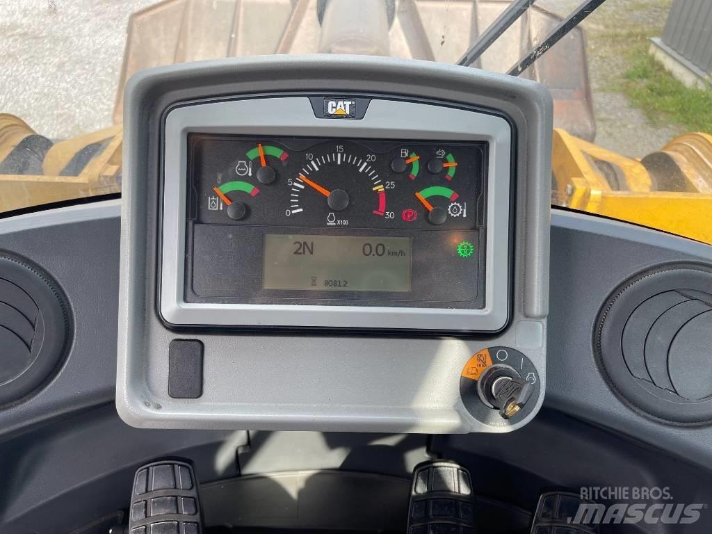 CAT 966 M Kolesové nakladače