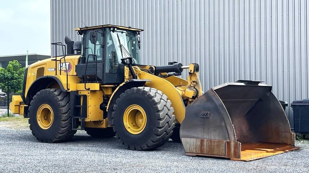 CAT 966 M Kolesové nakladače
