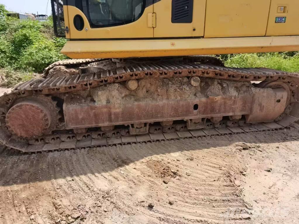 Komatsu PC 360 Pásové rýpadlá