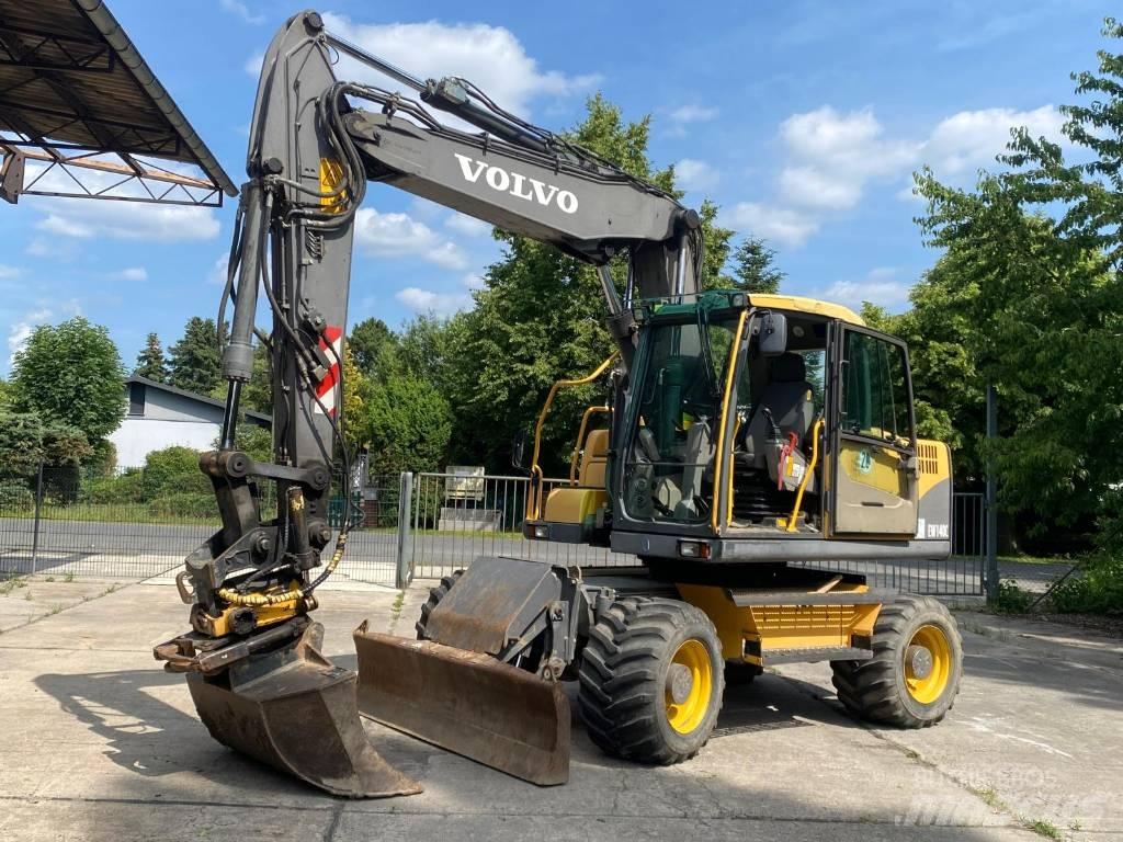 Komatsu EW 140 C Kolesové rýpadlá