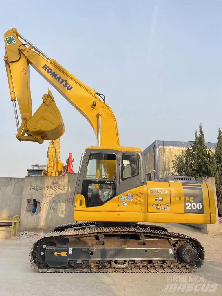 Komatsu PC 200-7 Pásové rýpadlá