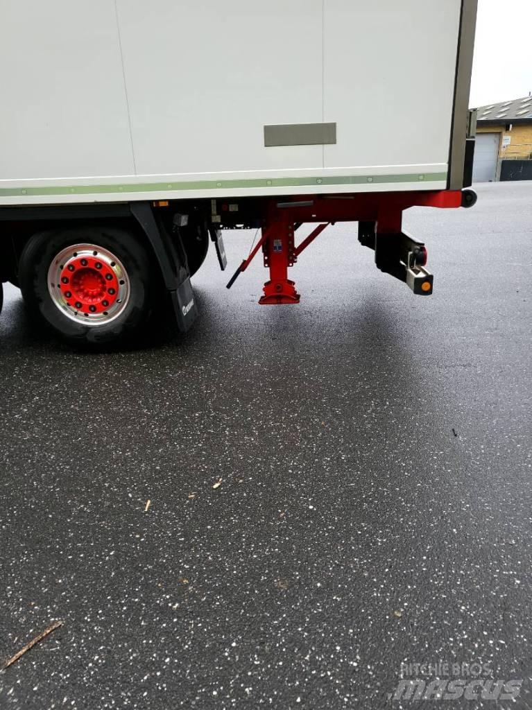 Krone Bokstrailer Skriňové návesy