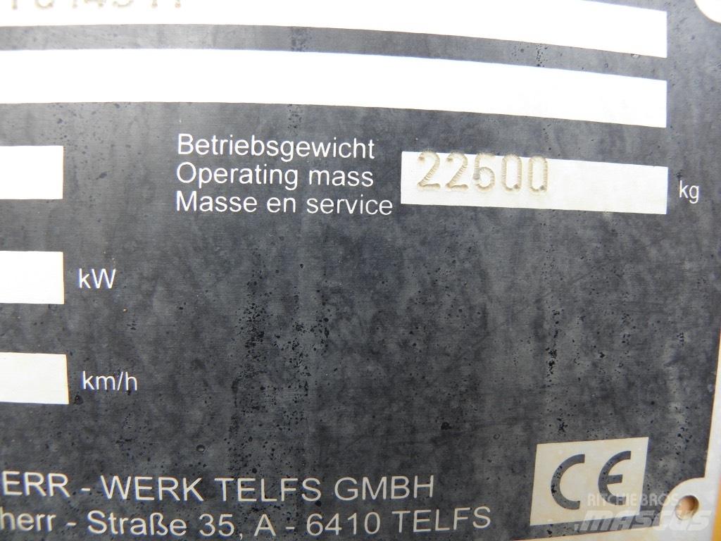 Liebherr PR 736 L GP Pásové dozéry