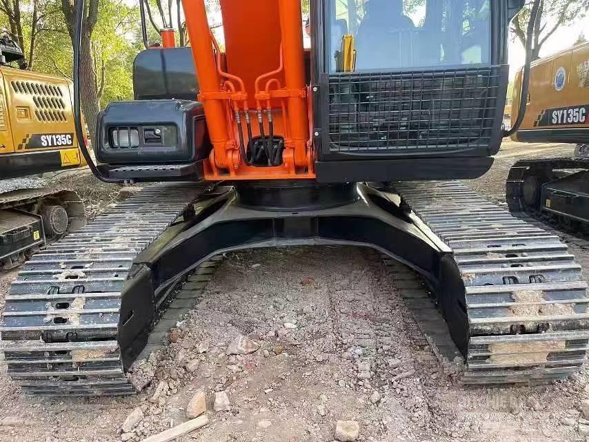 Hitachi ZX120 Pásové rýpadlá