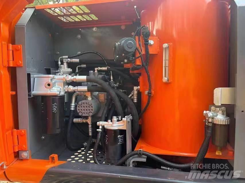 Hitachi ZX120 Pásové rýpadlá