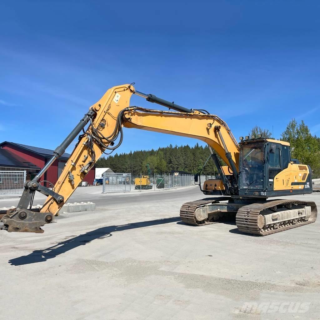 Hyundai HX220L Pásové rýpadlá