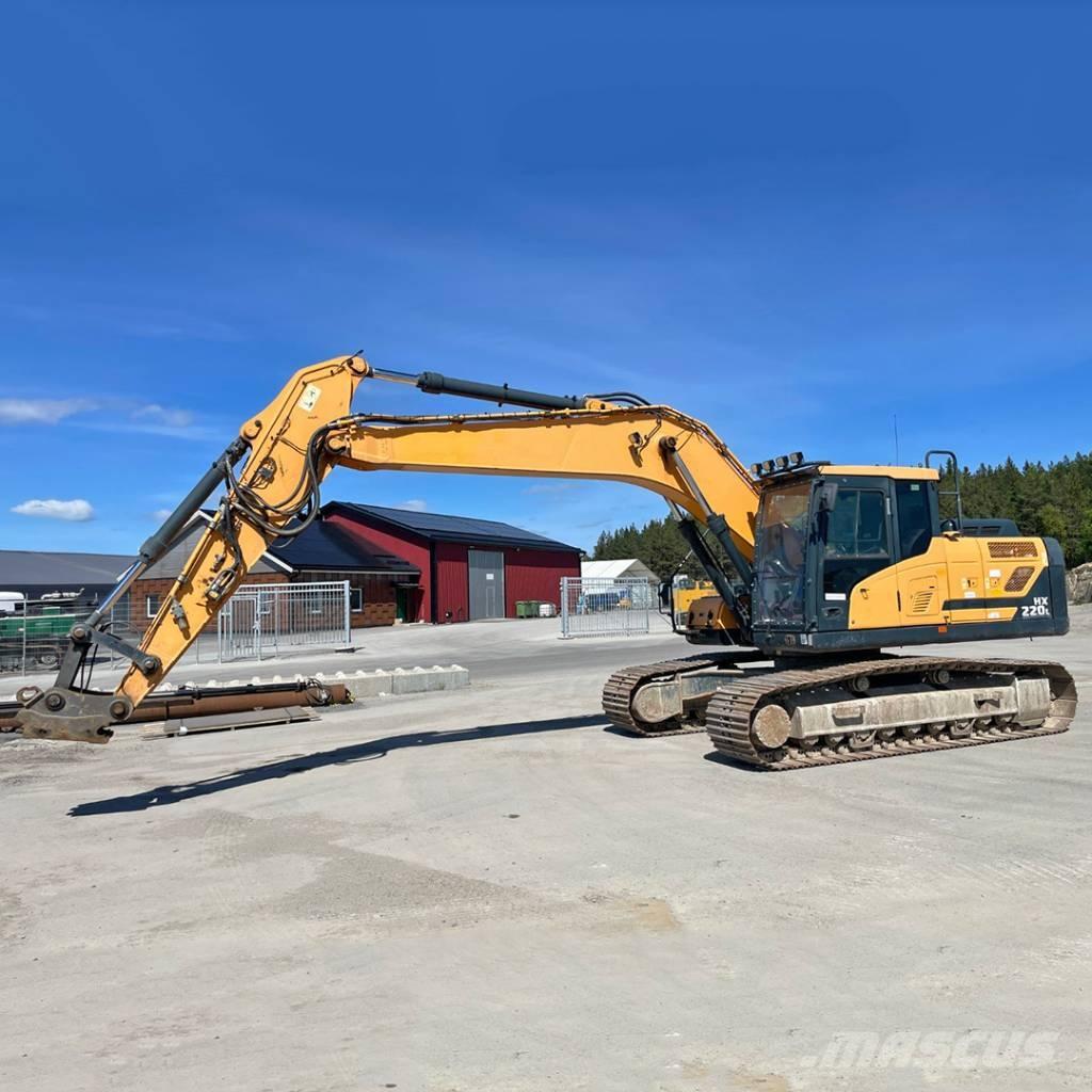 Hyundai HX220L Pásové rýpadlá