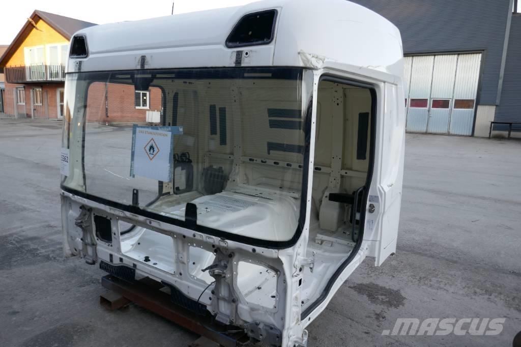 Scania P 410 Kabíny a interiér