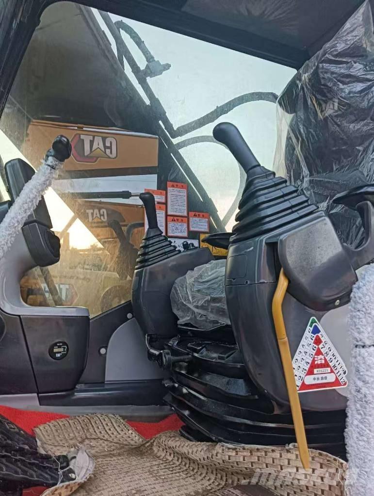 CAT 324 D L Pásové rýpadlá