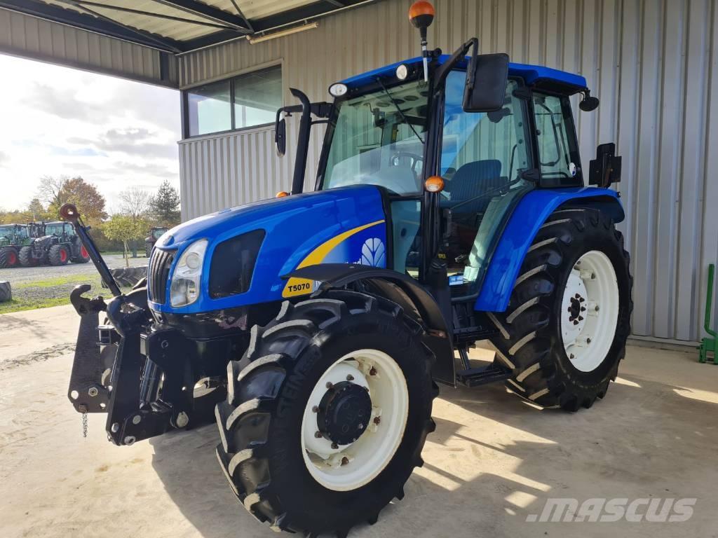 New Holland T 5070 Traktory