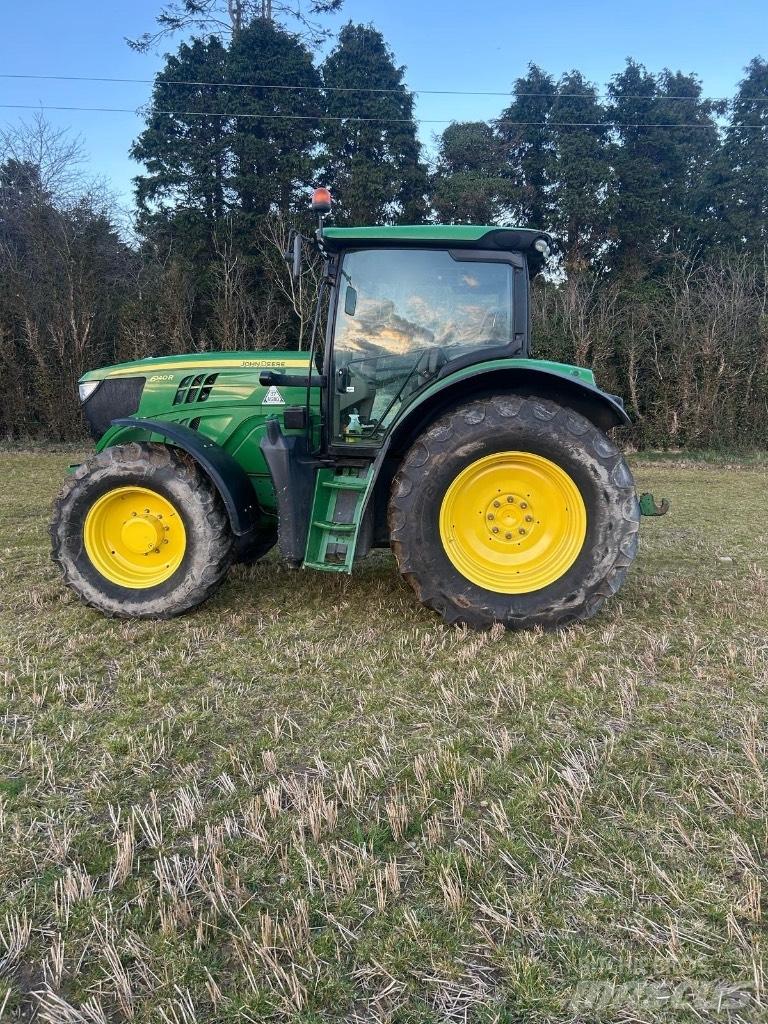 John Deere 6140 R Traktory