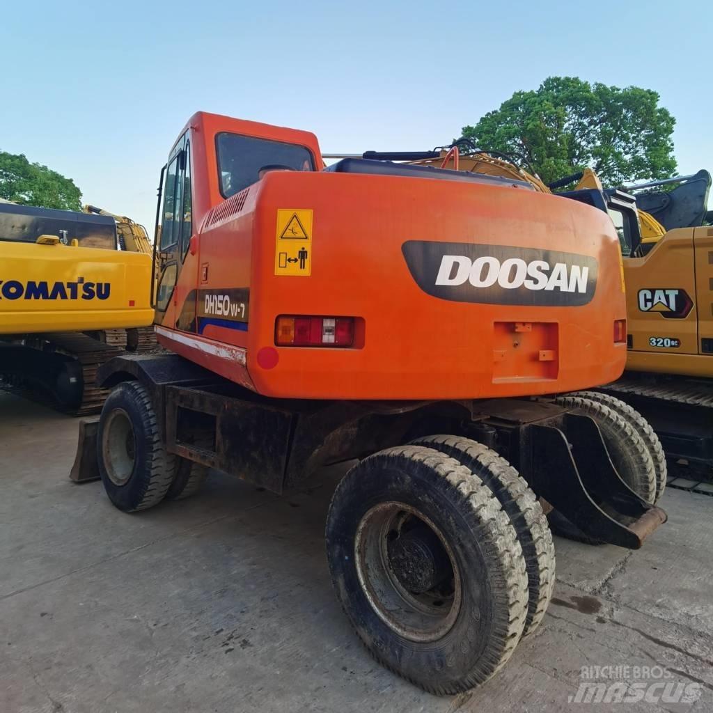 Doosan DH 150 W-7 Kolesové rýpadlá