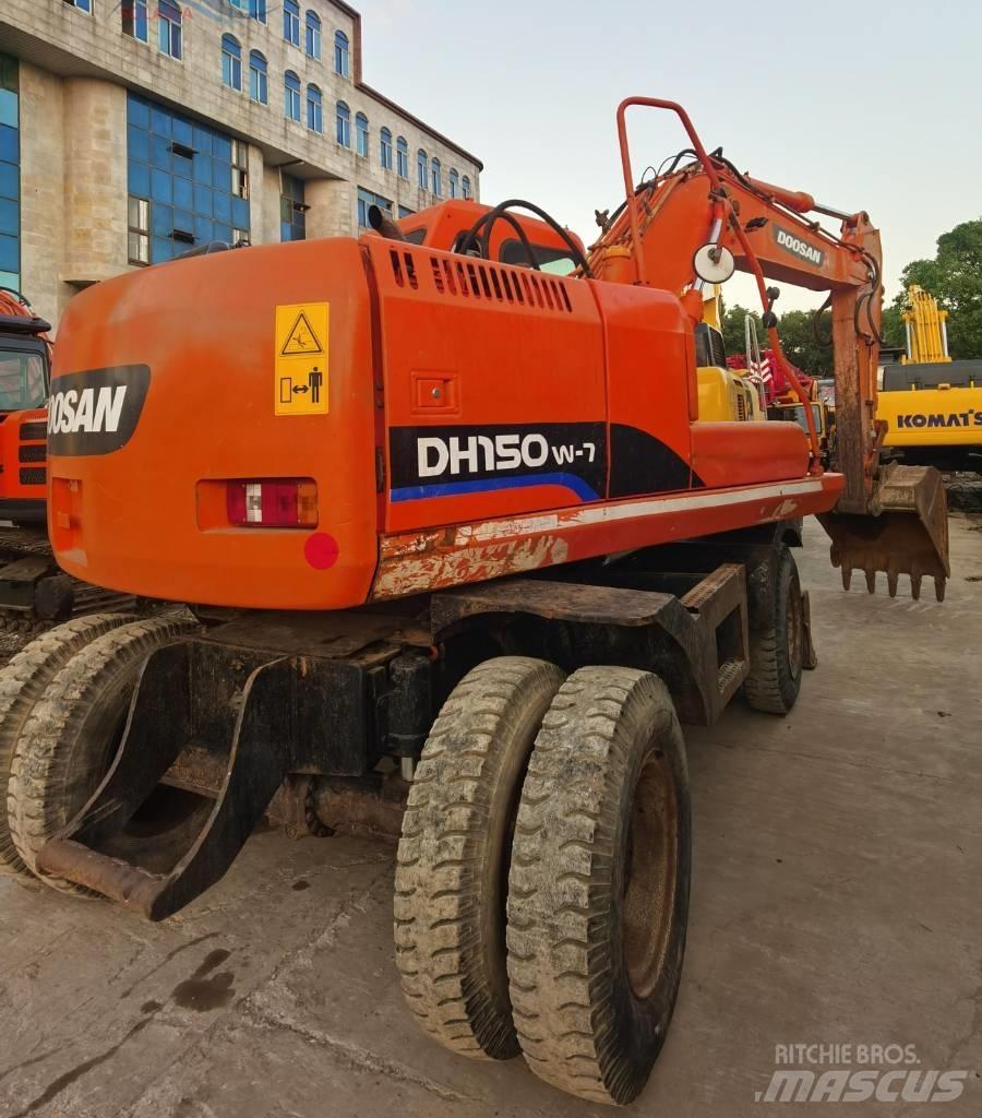 Doosan DH 150 W-7 Kolesové rýpadlá