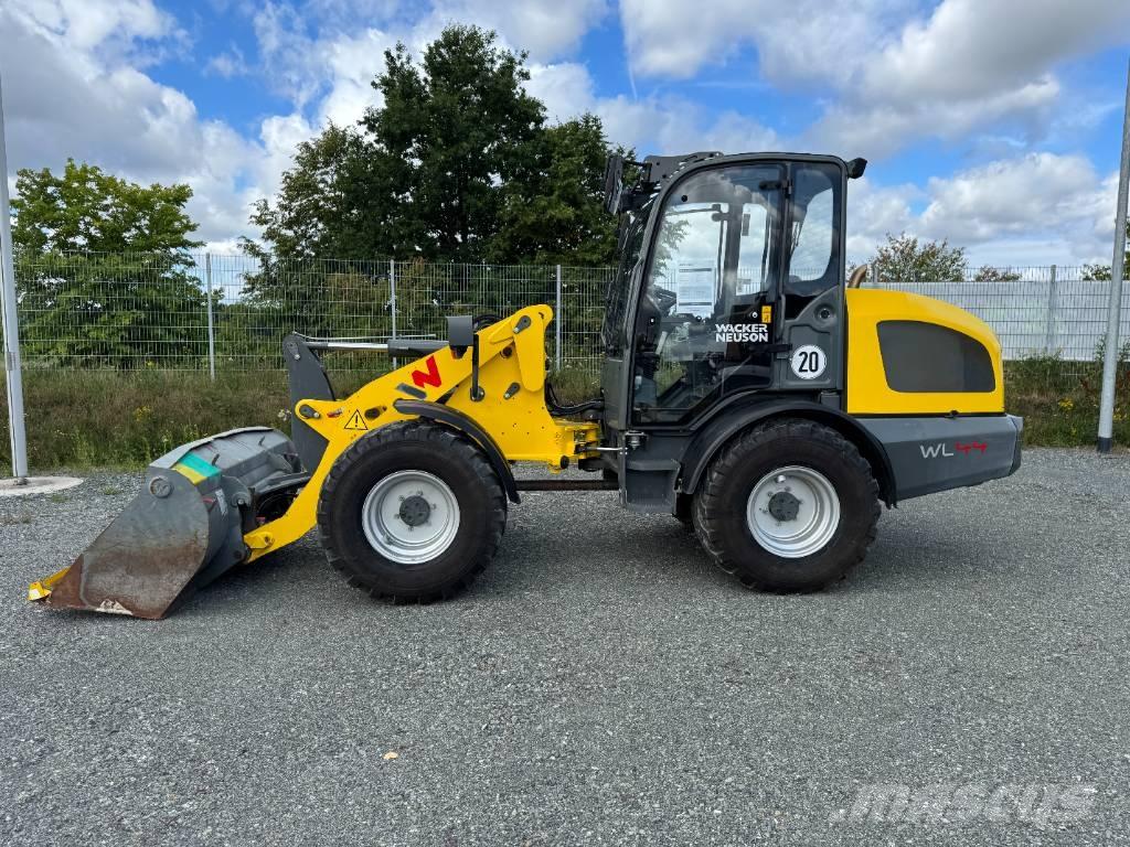 Wacker Neuson WL44 Kolesové nakladače