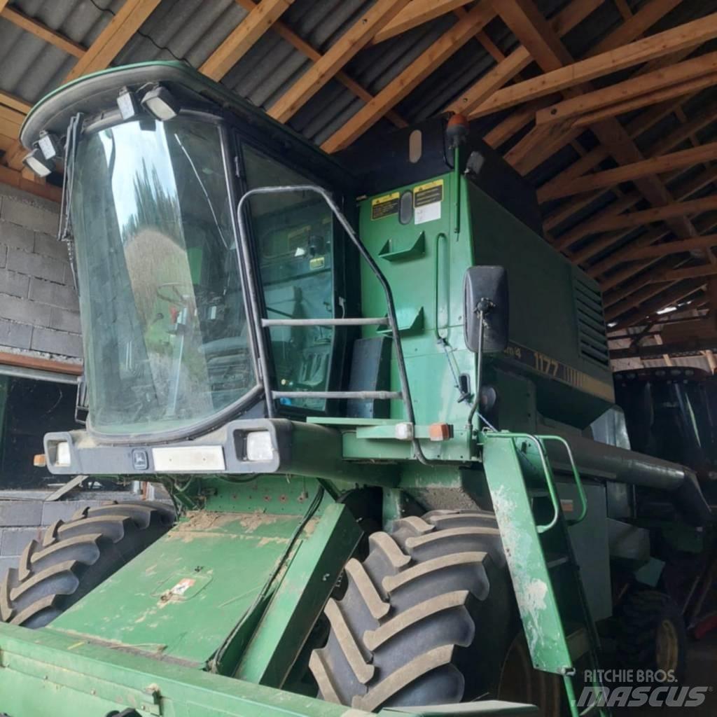 John Deere 1177 Kombinované zberacie stroje