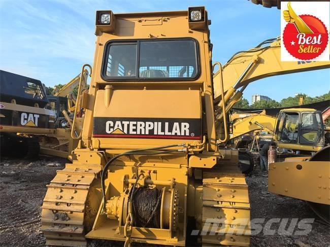 CAT D 6 D Pásové dozéry