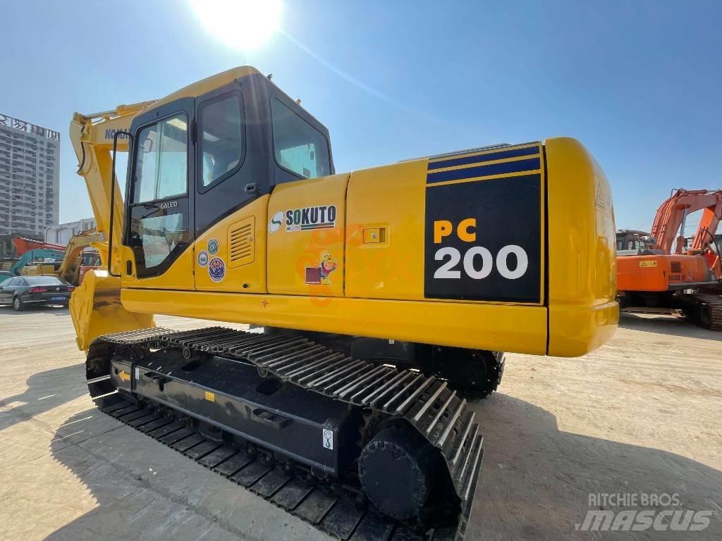 Komatsu PC 200 Pásové rýpadlá