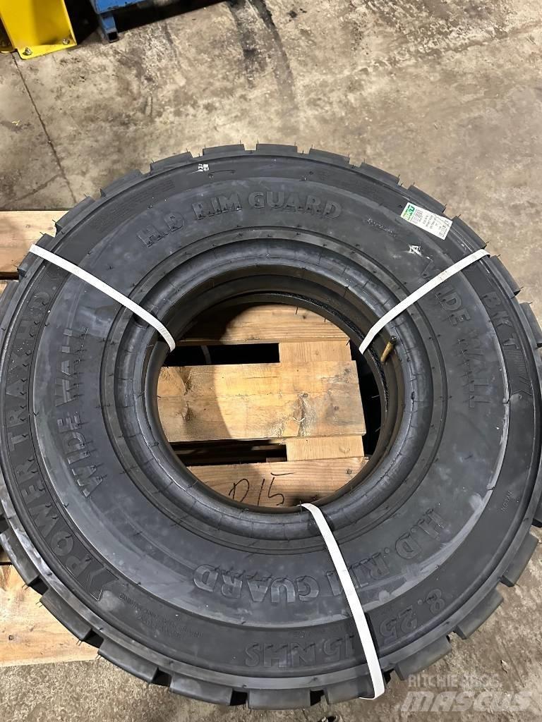  NYA Däck Truck Pneumatiky, kolesá a ráfiky