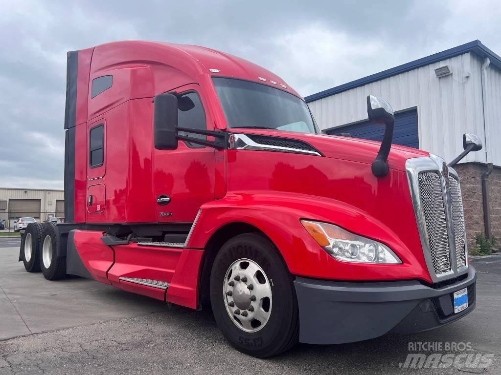 Kenworth T 680 Ťahače
